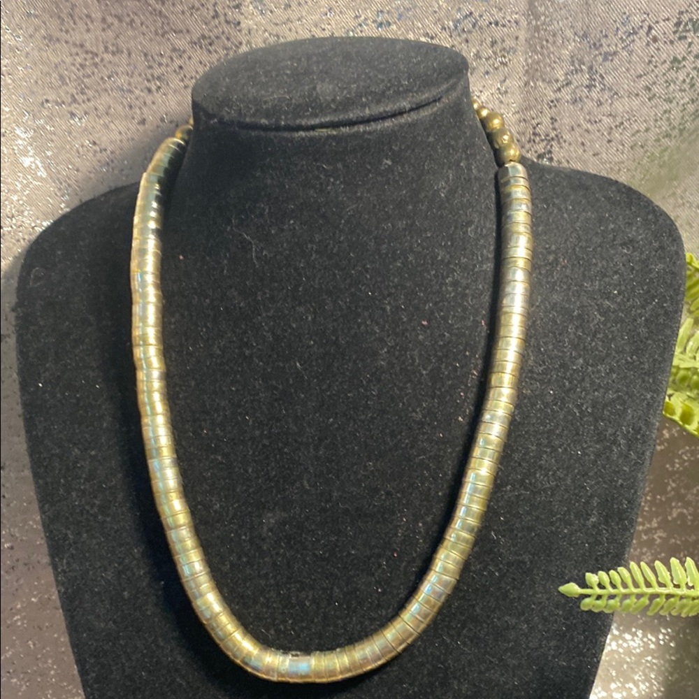 Elegant Gold Beaded Necklace